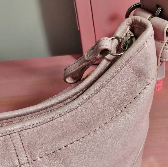 Soho 9541 Baby Pink Leather Bag Hobo Shoulder Handbag Purse Pochette Bague - Picture 8 of 9